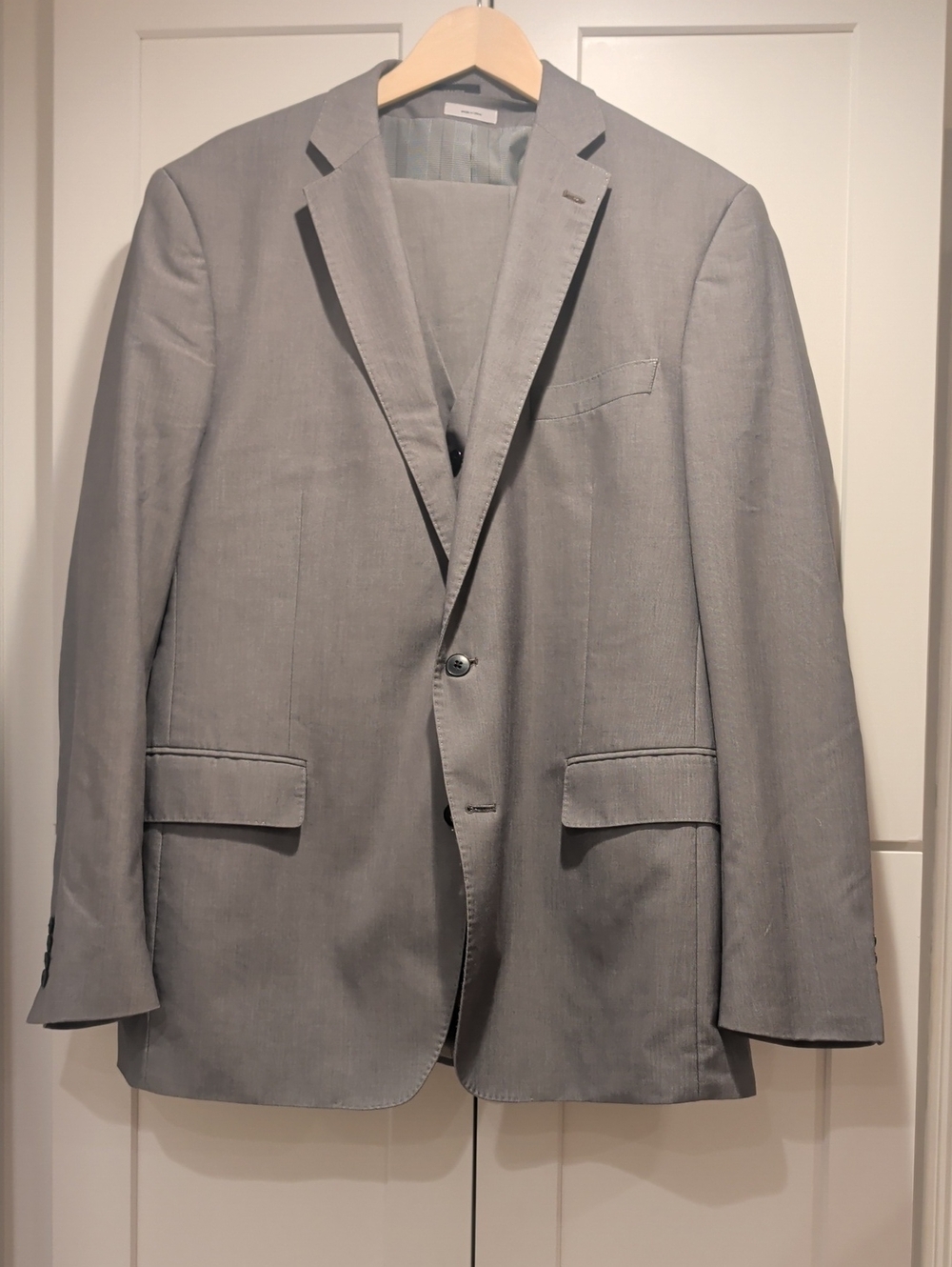 Men's Light Gray - Classic Three Piece Suit
